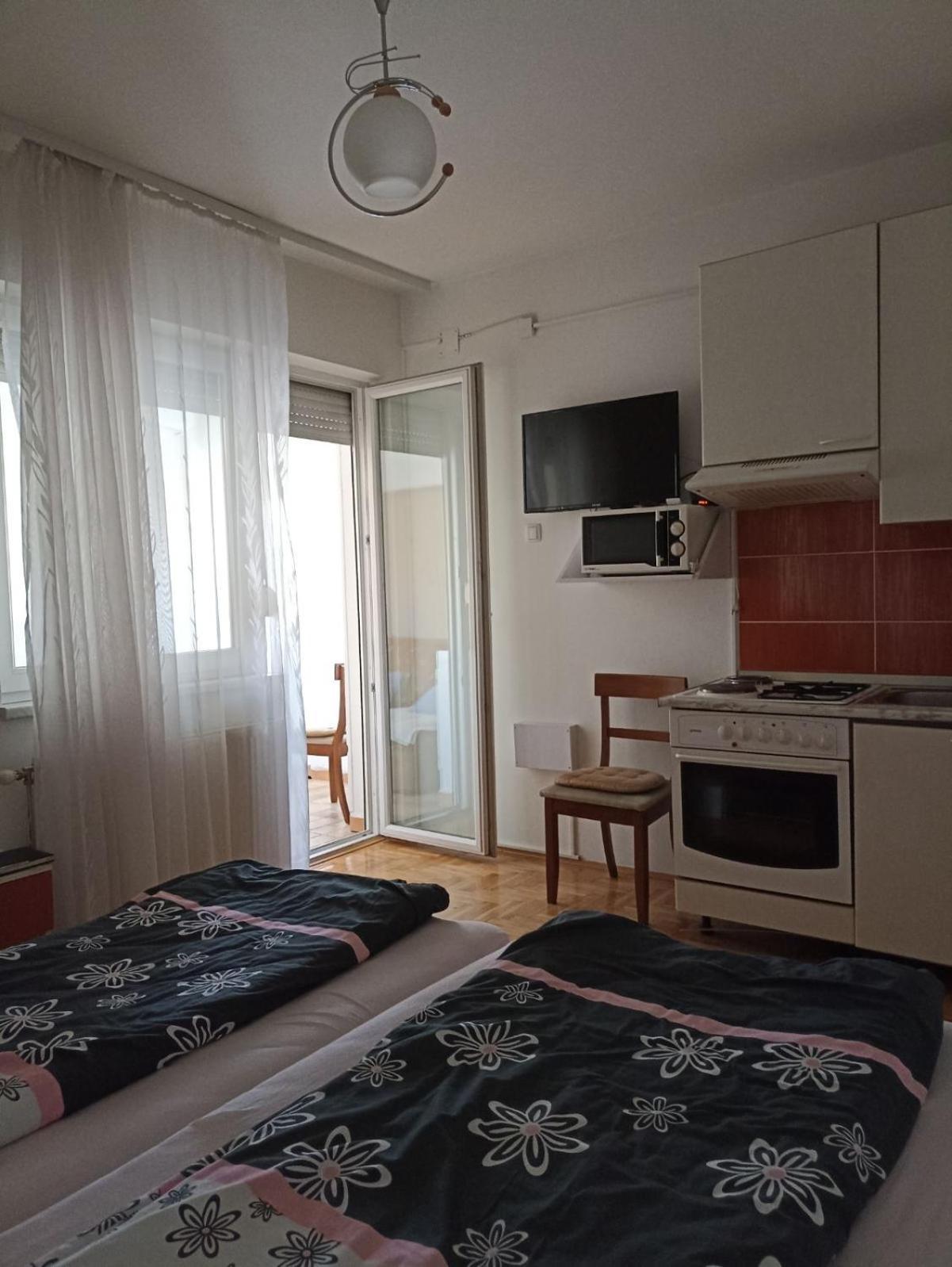 Apartments Tepic บันยาลูกา ภายนอก รูปภาพ